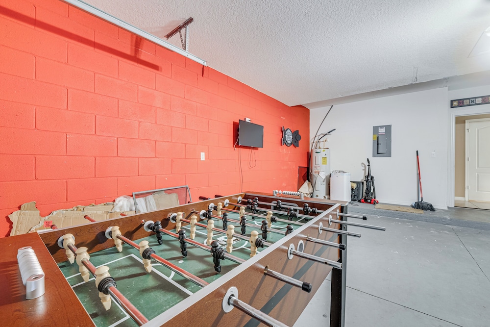 17 Mi to Disney: Getaway in Davenport w/ Game Room