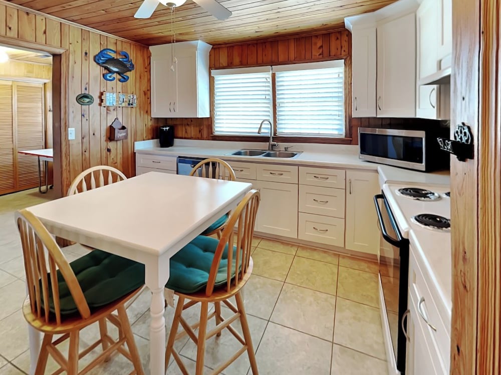 Whitaker Sea La Vie by Topsail Realty