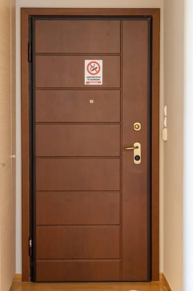 Petralona Dazzling top Floor 2BD AP