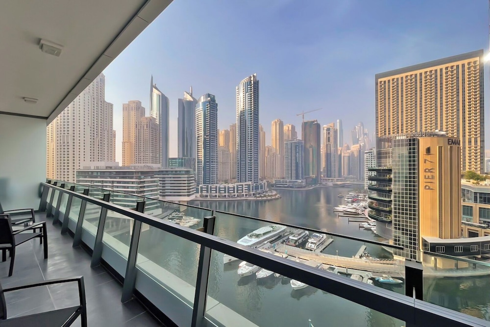 bnbme | Silverene Tower | 2 Bdr