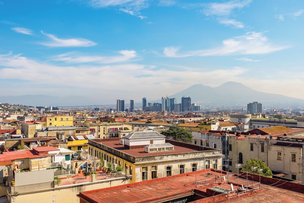 Sunny Panoramic Apartment by Napoliapartments