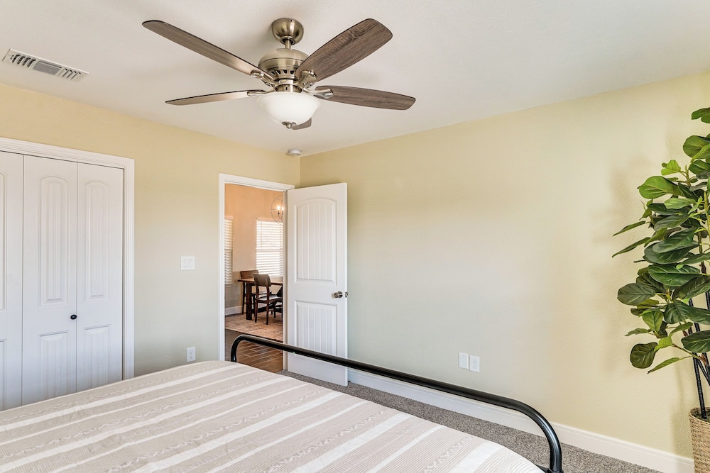 Golf, Shop & Explore: Home 5 Mi to Dtwn Midland!