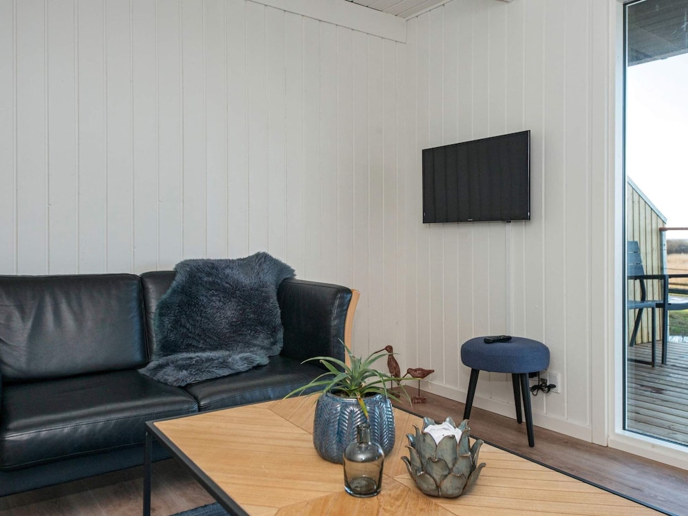 Lovely Holiday Home in Hemmet near Sea view 3
