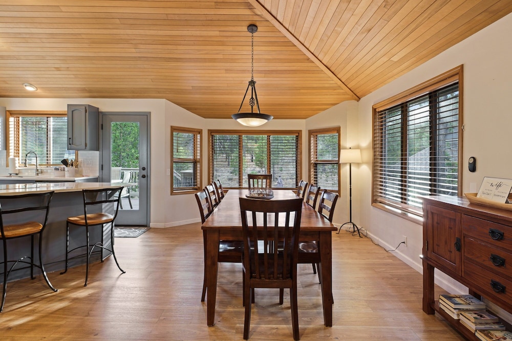 Tan Oak 2 3 Bedroom Home