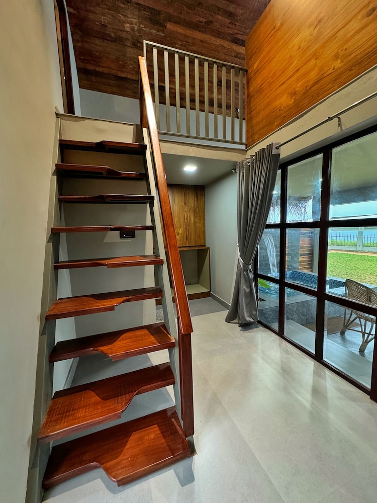Tira Beach Resort