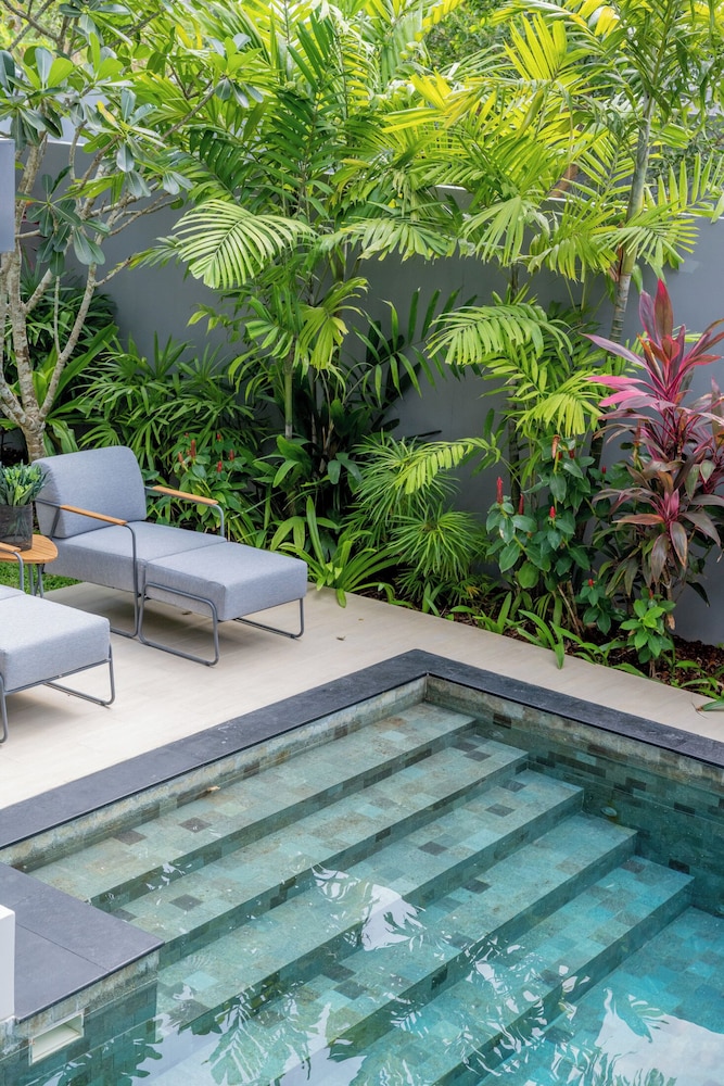 Villa Azure with Pool in Riverhouse