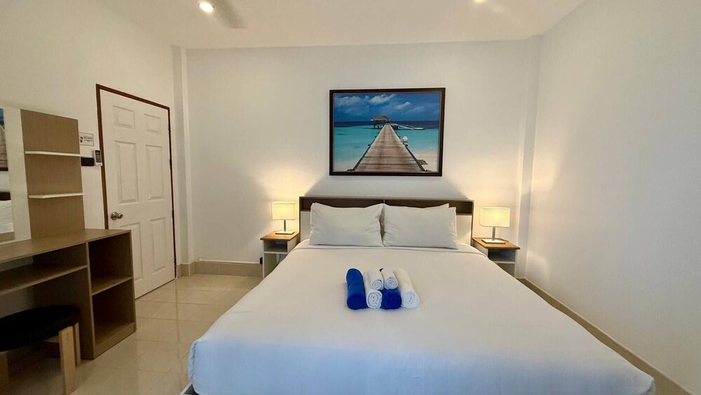 Valley 41 - 2 bdr Private Villa Near Phuket Town