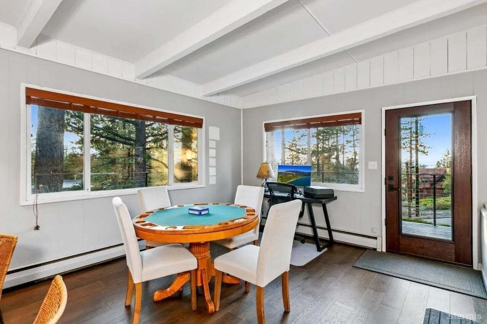 3748 Terrace Drive 5 Bedroom Home