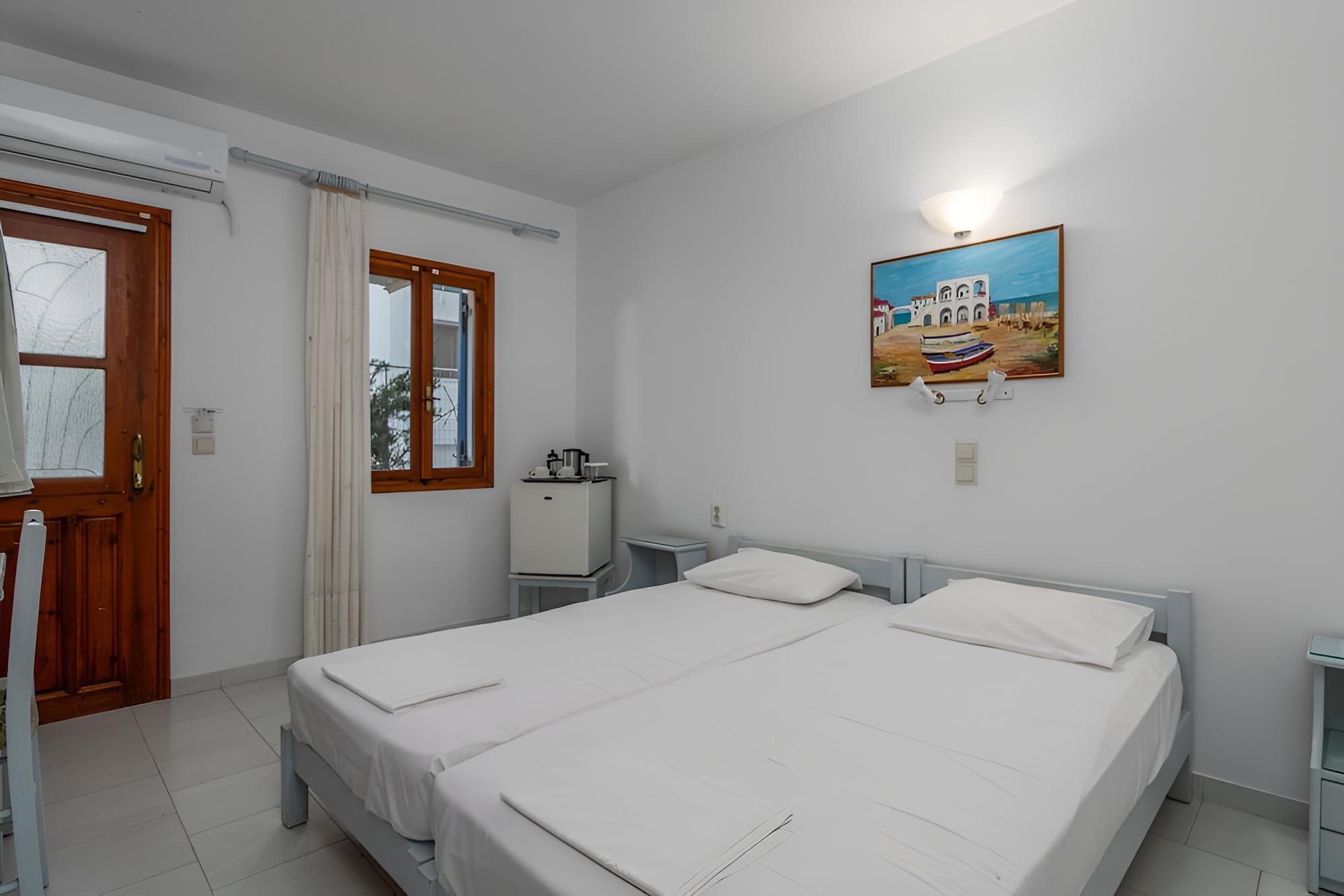 Tilemachos Rooms & Studios