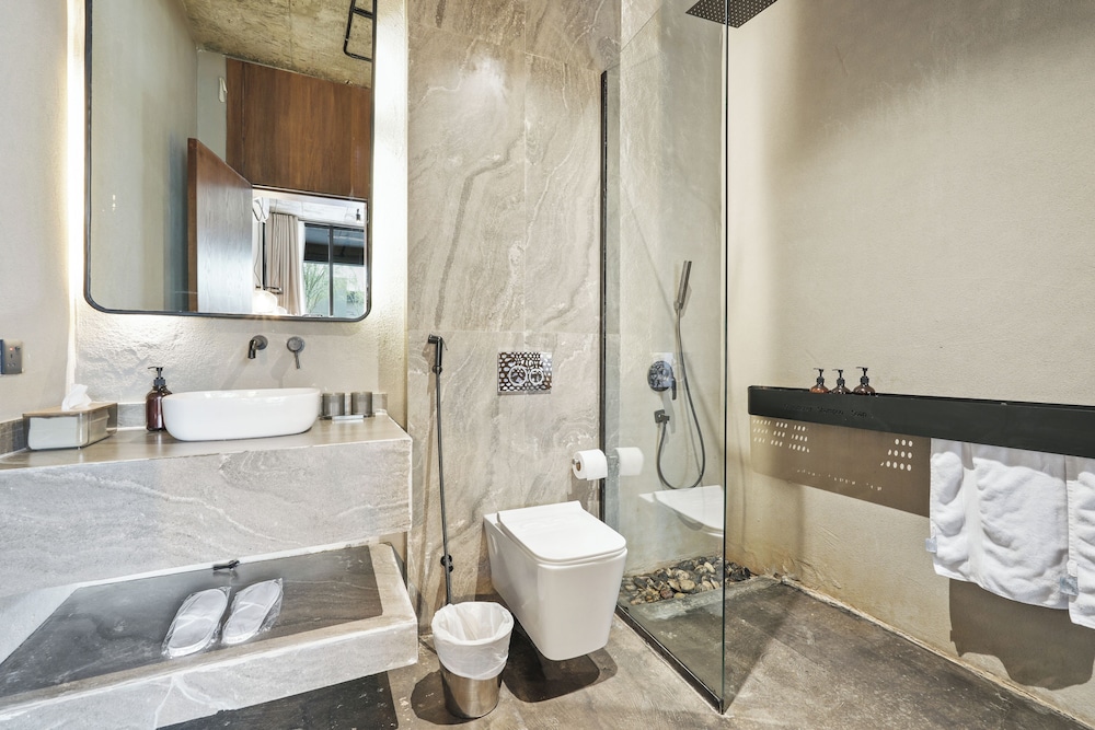 Portal Chalets With Private Pool- Qirwan