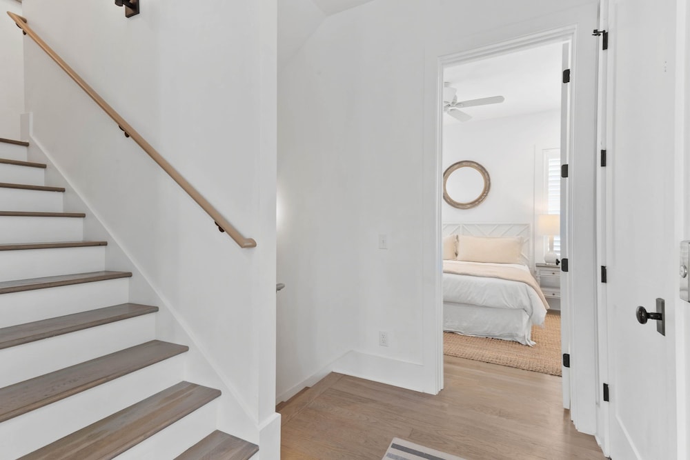 Grayt Digs by Avantstay Next to Beach Oceanview