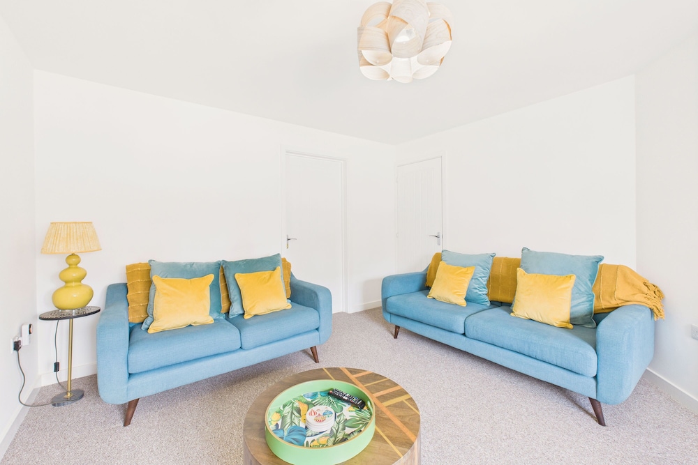 Host Stay Gannett House