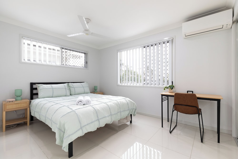 Smart Suites Self Check-in Apartments - 39 Freney