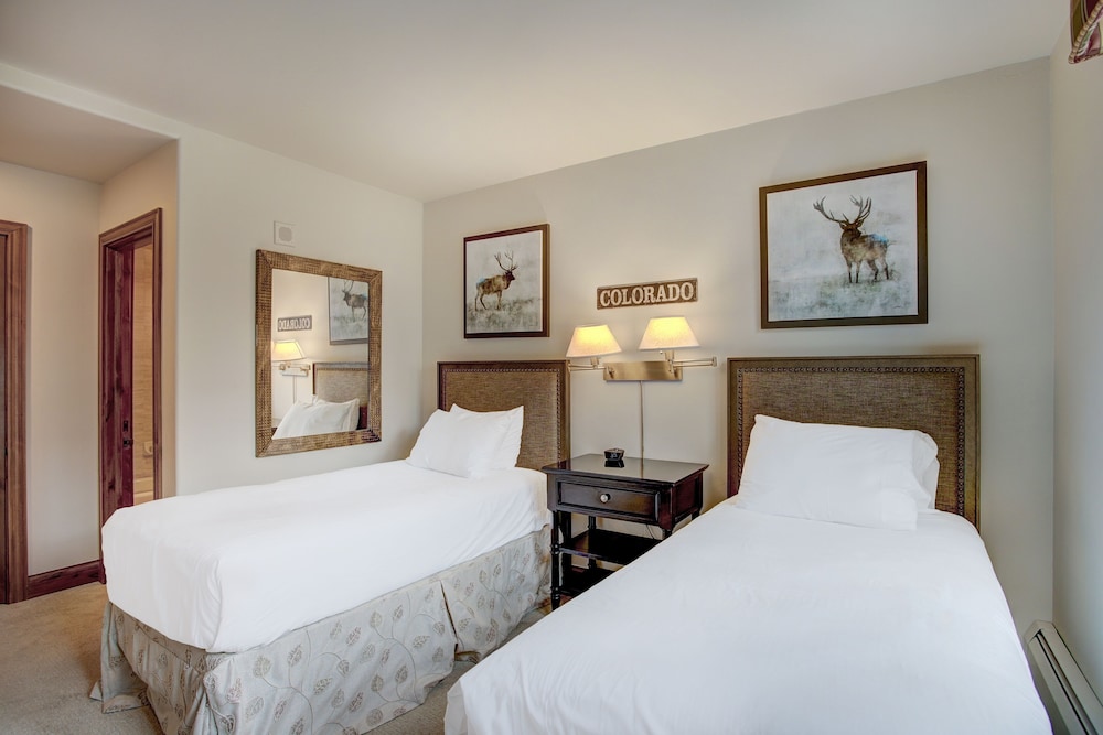 Beautiful Mountain View 2br Condo - Ski-in/out 2 Bedroom Condo