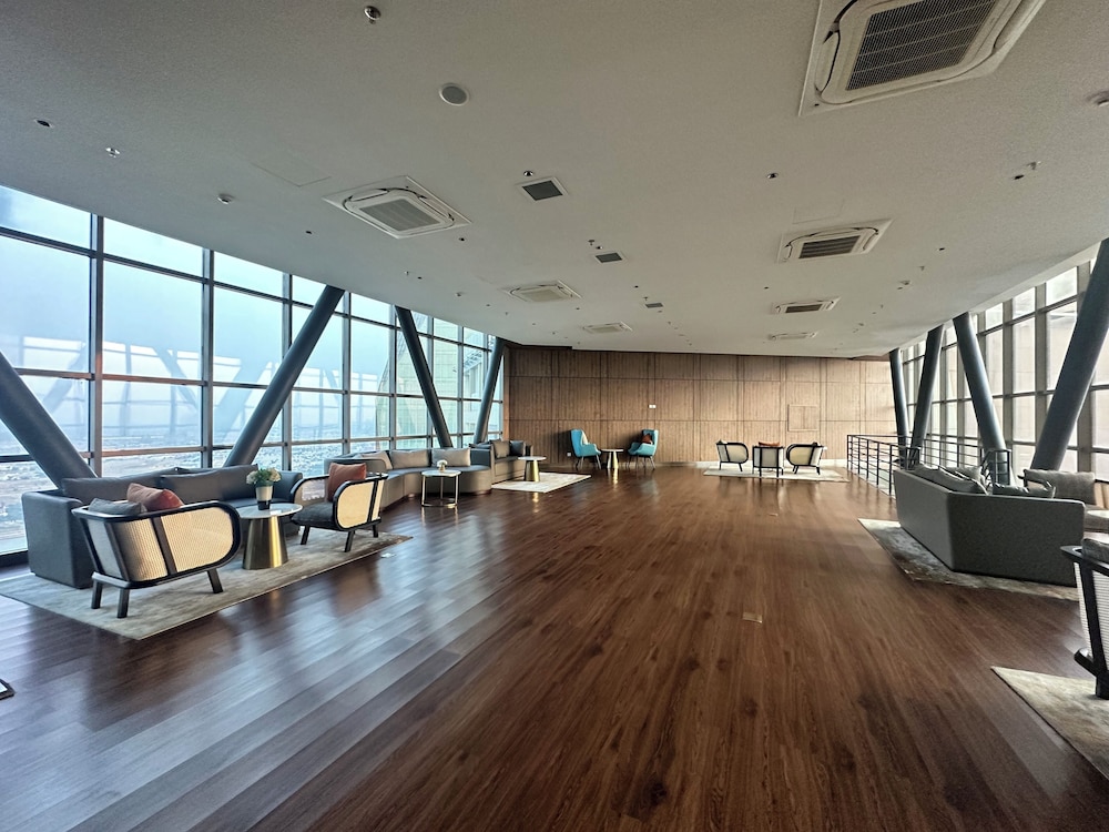 Skyline Serenity 1Bedroom-The Peak