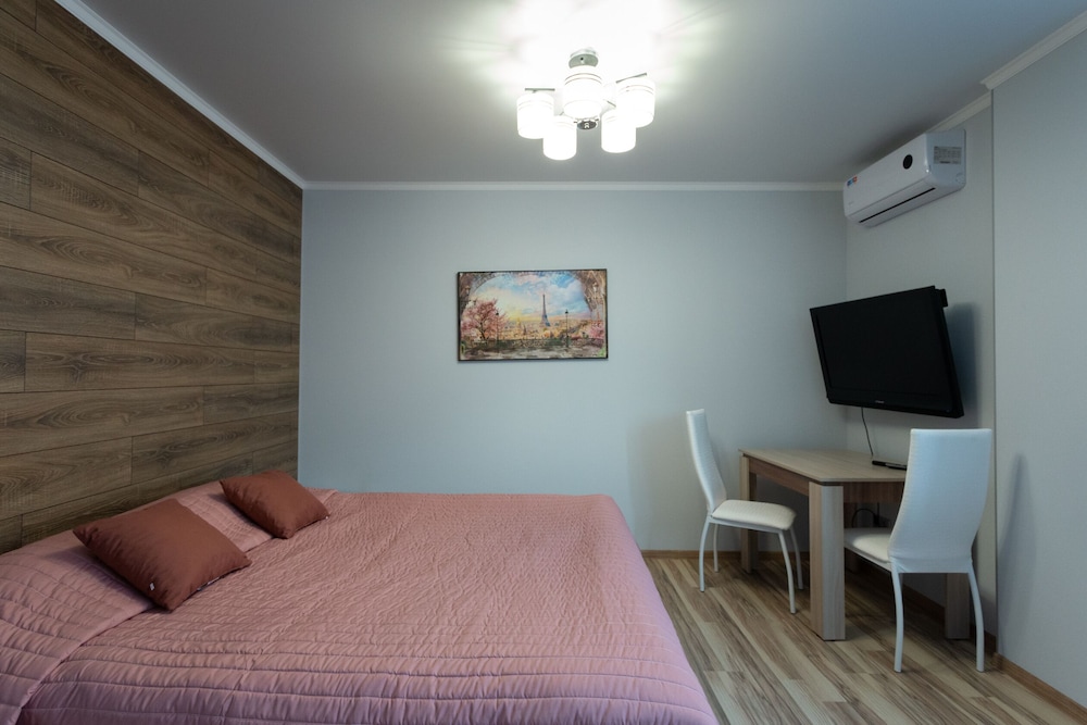 Apartment Etazhydaily Centr