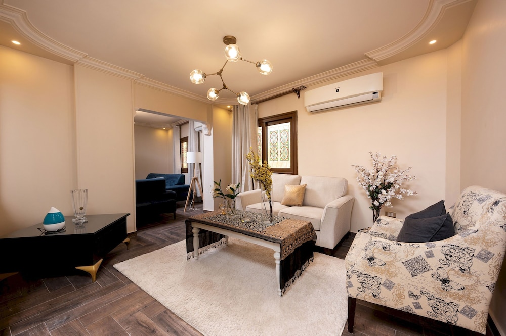 Vesta - Luxury APT - 2BR - Triumph