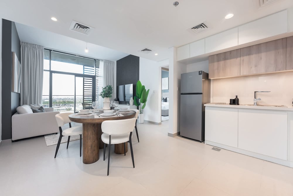 Modern Aesthetic 1-bedroom Apartment in Dubai Hills