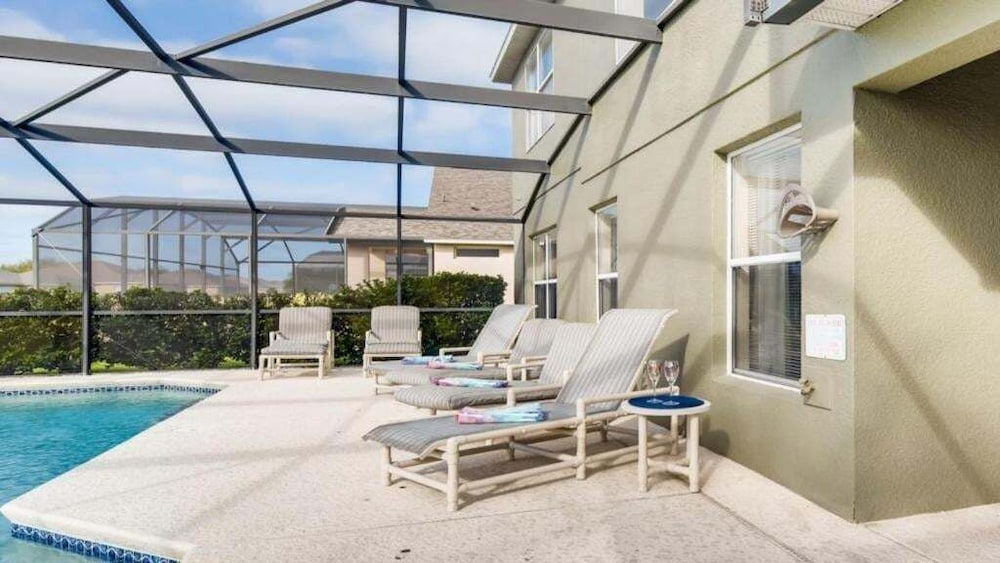 Emerald Magic - 5 Br W/ Private Pool -near Disney 5 Bedroom Villa