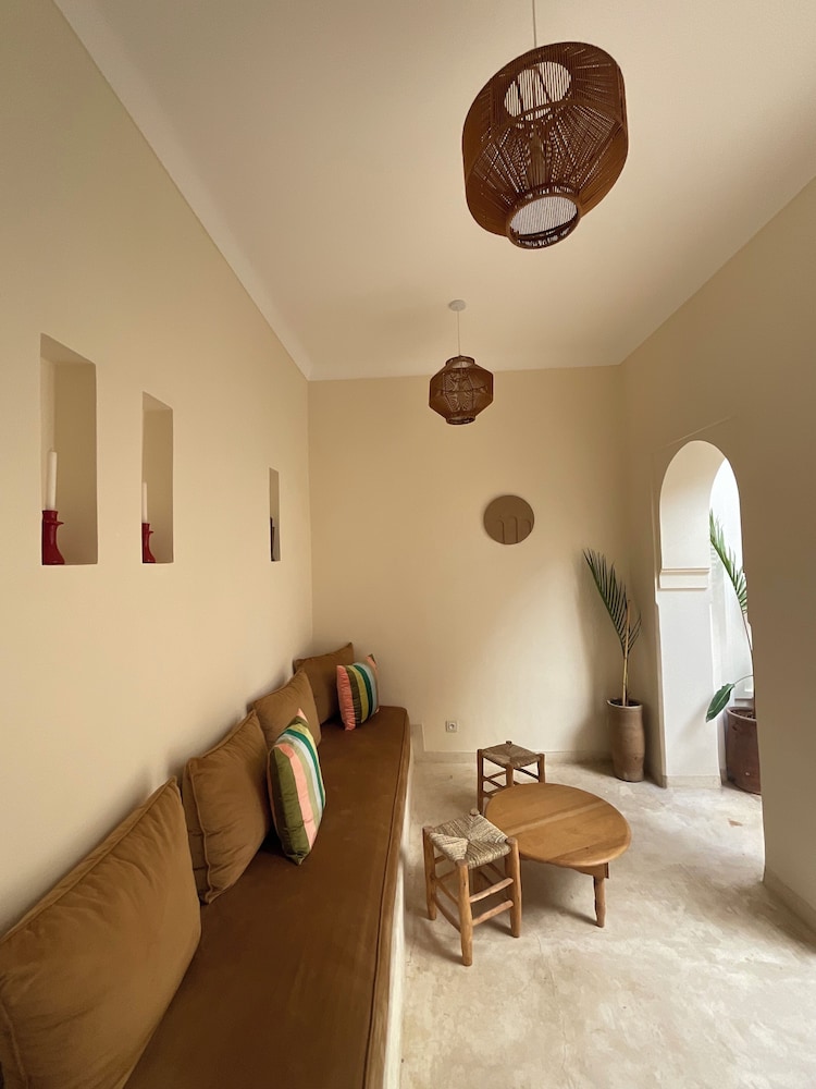 Riad Al Muhandiz