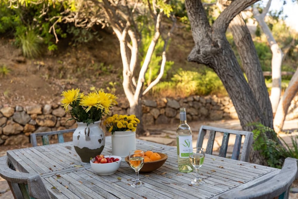 Bluff by Avantstay Gorgeous Malibu Getaway w/ Hot Tub Spectacular Ocean Views - Property Image 11