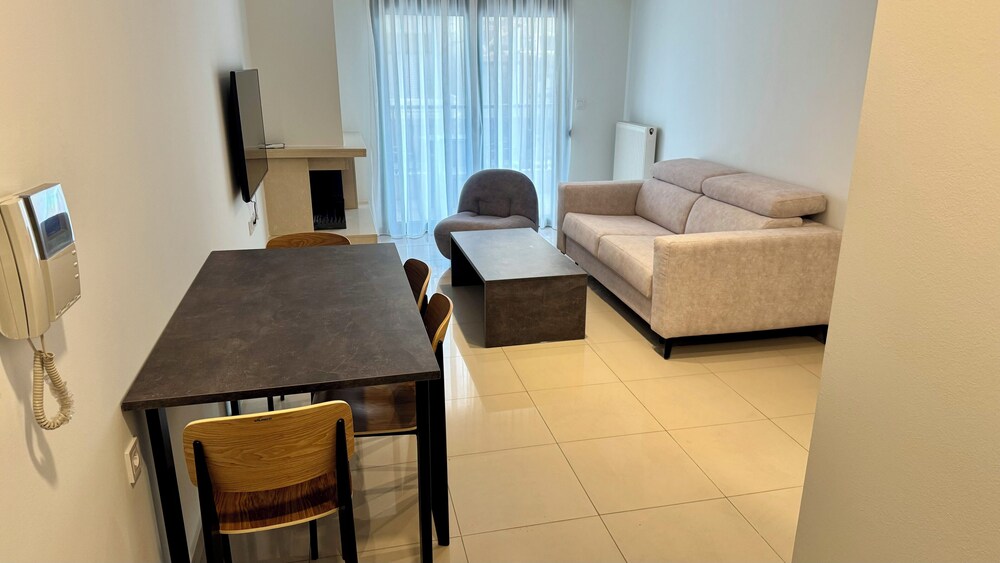 Icon Apartments