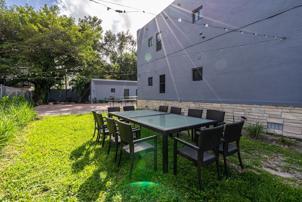 Luxury Comfort Apartment with Parking