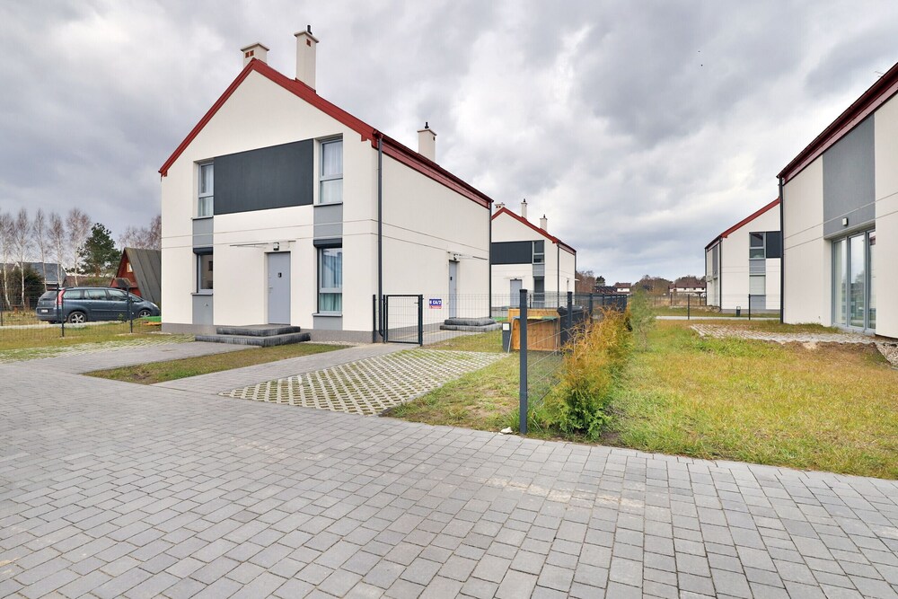 Apartment With Terrace Dębki by Renters