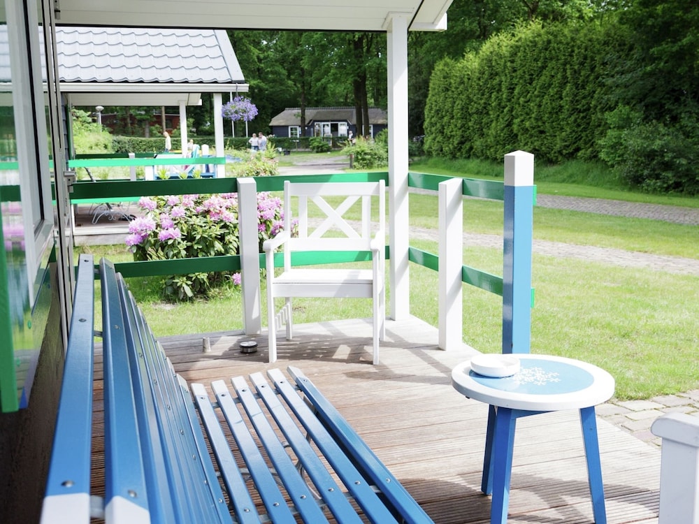 Charming Lodge in Staphorst With Pool Access view 2