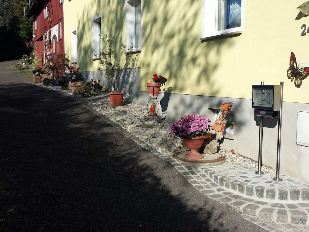 Roomy Apartment in Lichtenhain With Pond