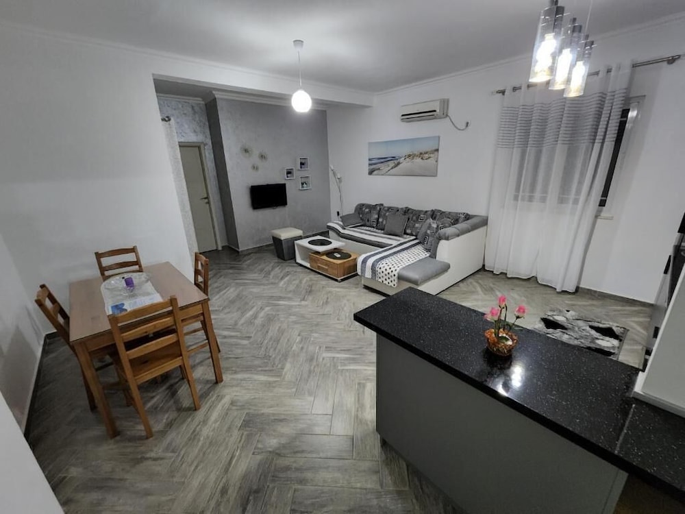 Apartments Cota