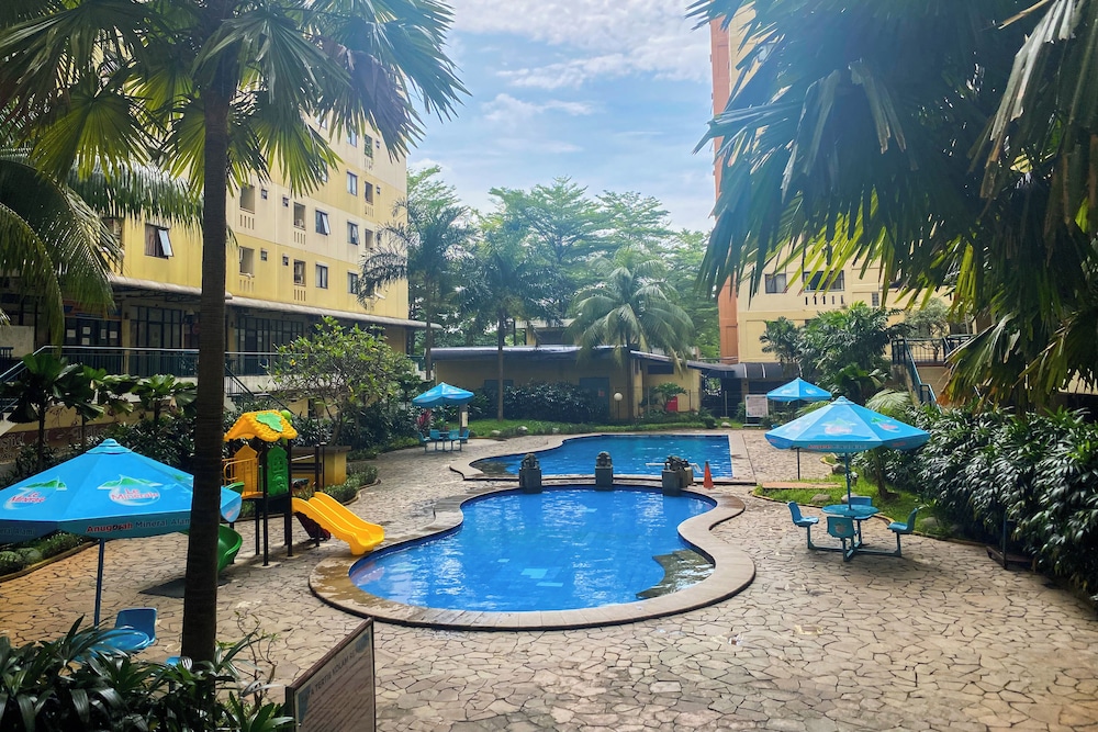 Homey 2Br With Modern Design Kebagusan City Apartment