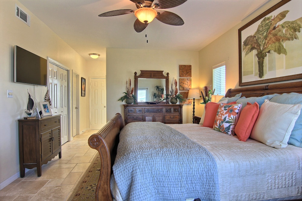 Ray of Sunshine by Silver Sands Vacation Rentals view 4