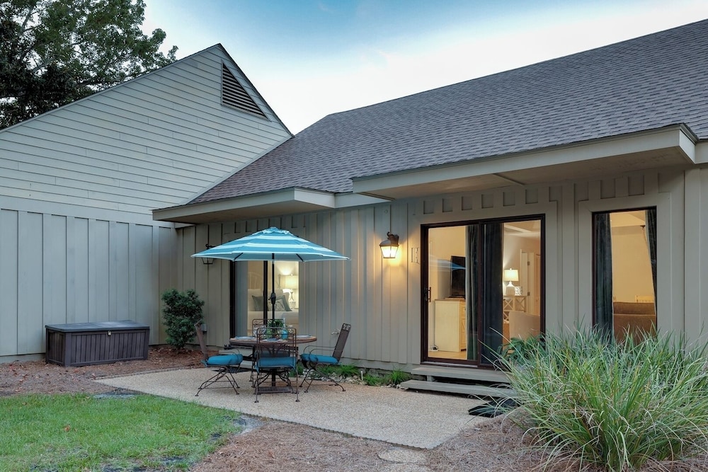 Hilton Head Retreat Gated Villa, Pets OK