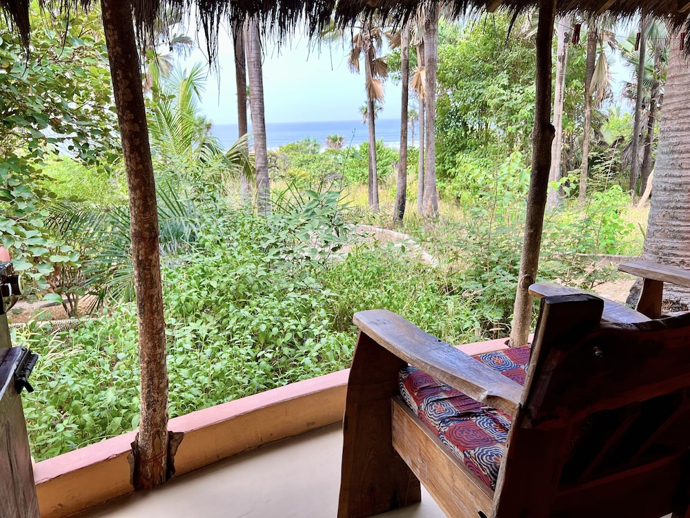 Nemasu Eco-Lodge