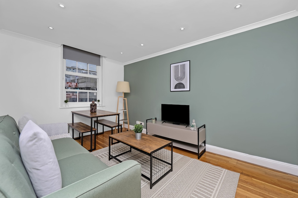 The Old Street Apartment