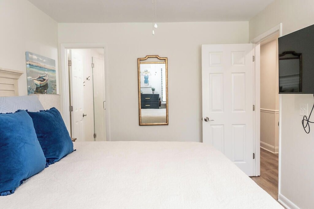 158 Beach Club Villa - Coastal Comfort With Stunning Marsh Views
