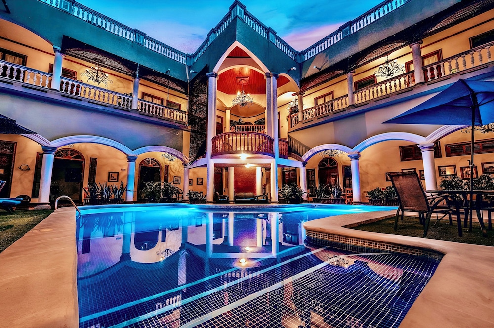 Hotel Real La Merced
