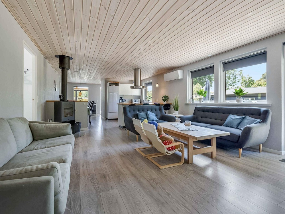 5 Star Holiday Home in Vig
