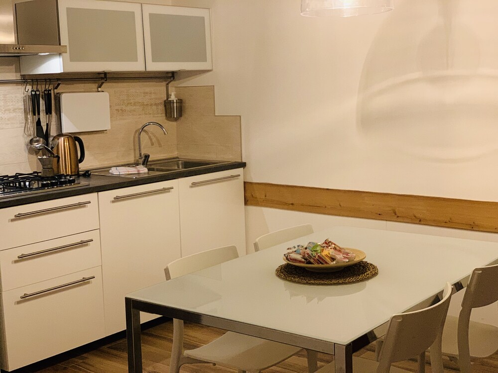 Grimaldi Apartments - Casa di Emma