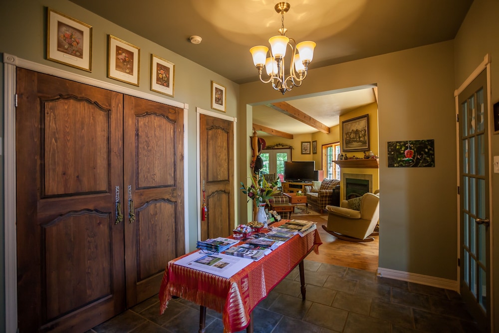 La Chaumiere de l' Anse - Image 2