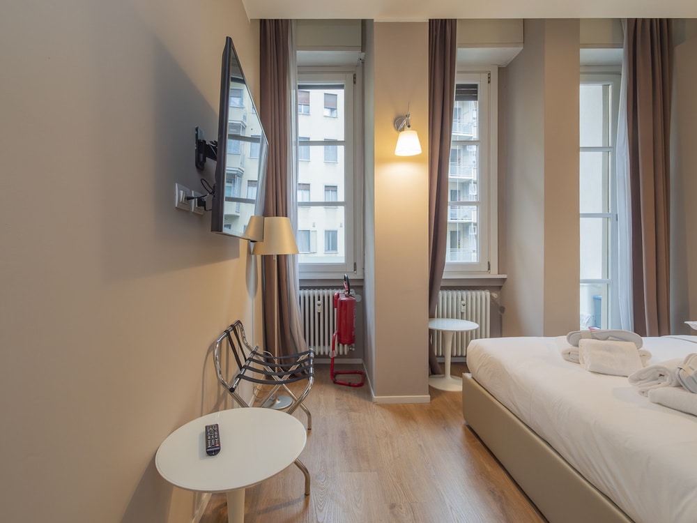 Freguglia G - Large Studio Suite Close to Duomo
