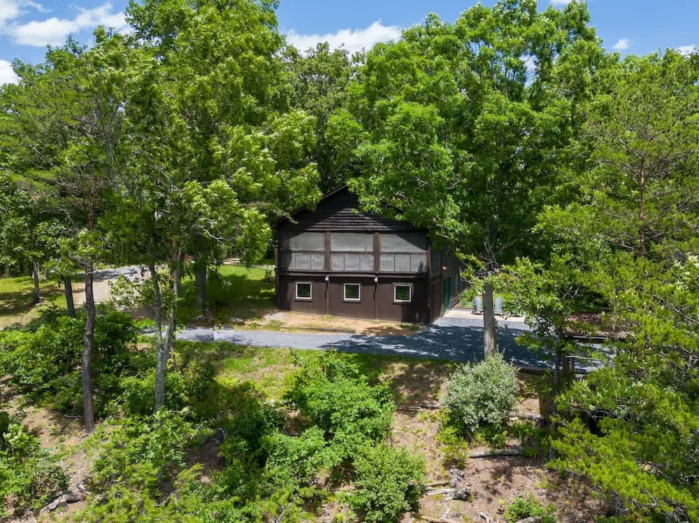 Shenandoah Retreat - Family Home