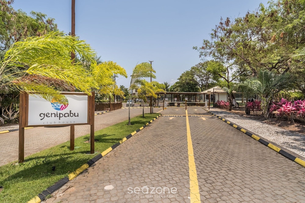 Comfortable Apartment w Pool in Guarajuba Gch0201