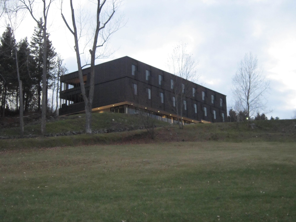 Hotel Les studios d'hébergement du Domaine Forget - Image 1