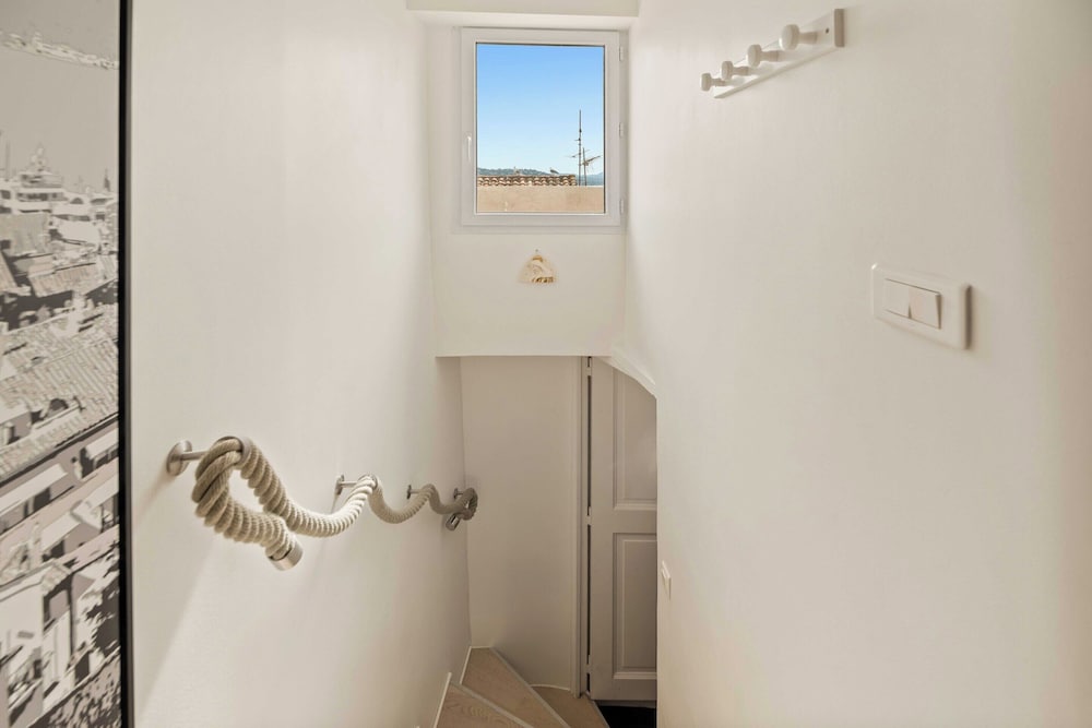 Magnificent Apartment - AC- 2br- Saint-tropez