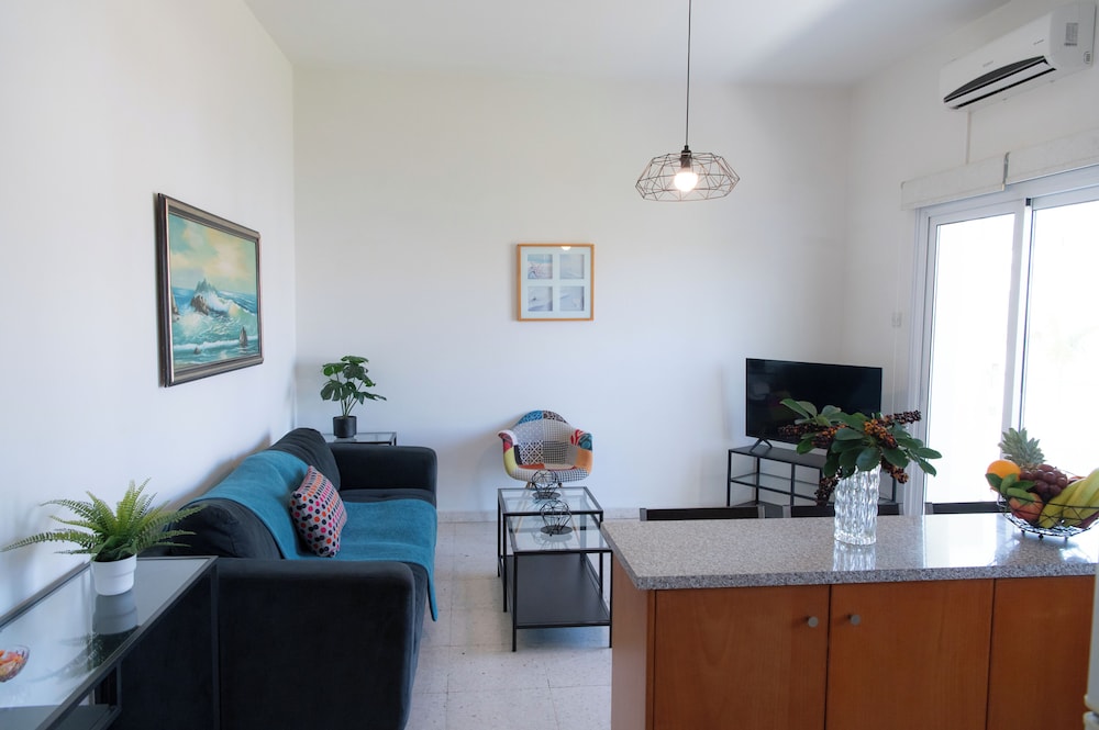 Themis Apartments
