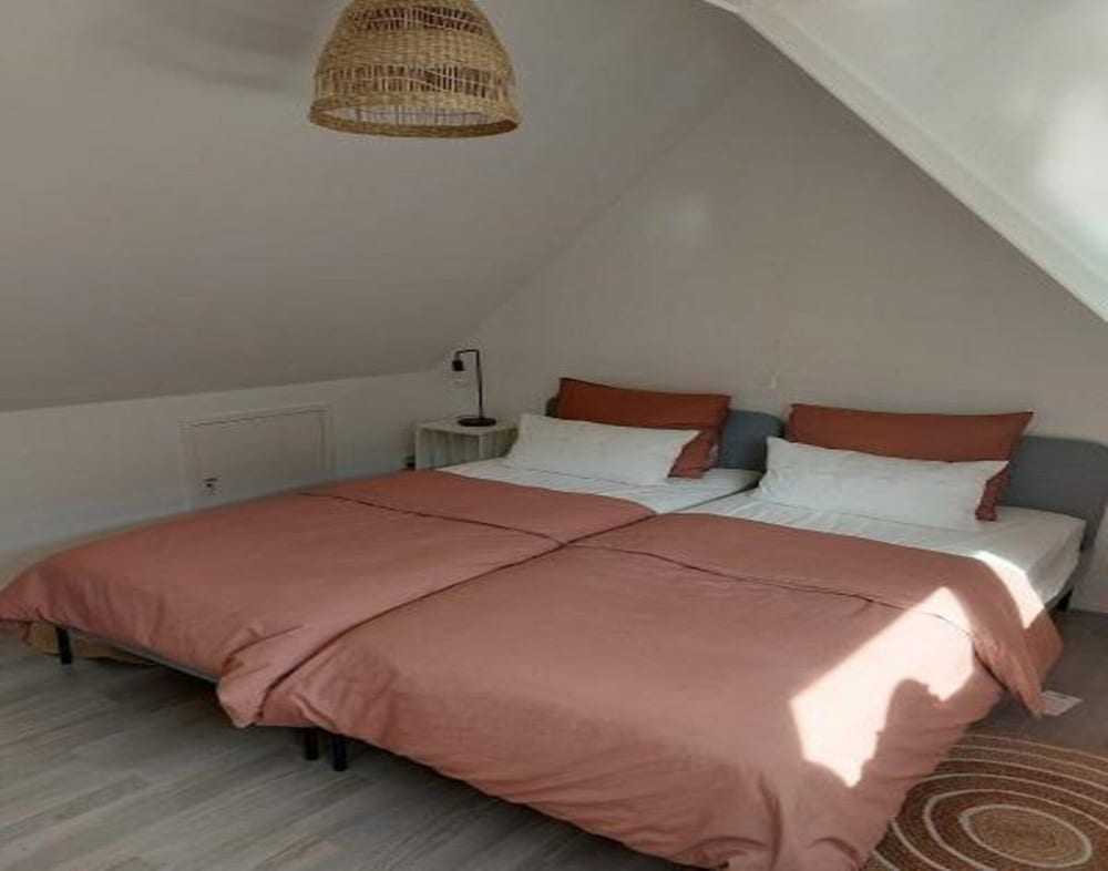 Cosy Furnished Holiday Home