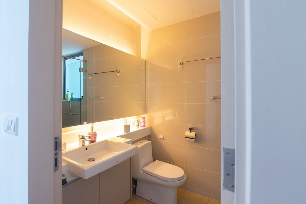 A Stylish High Floor 3BR Apt at Bukit Bintang