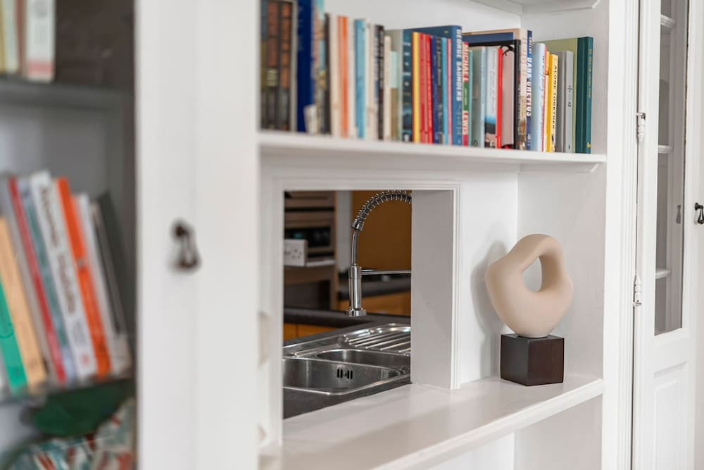 2-bed Knightsbridge Home